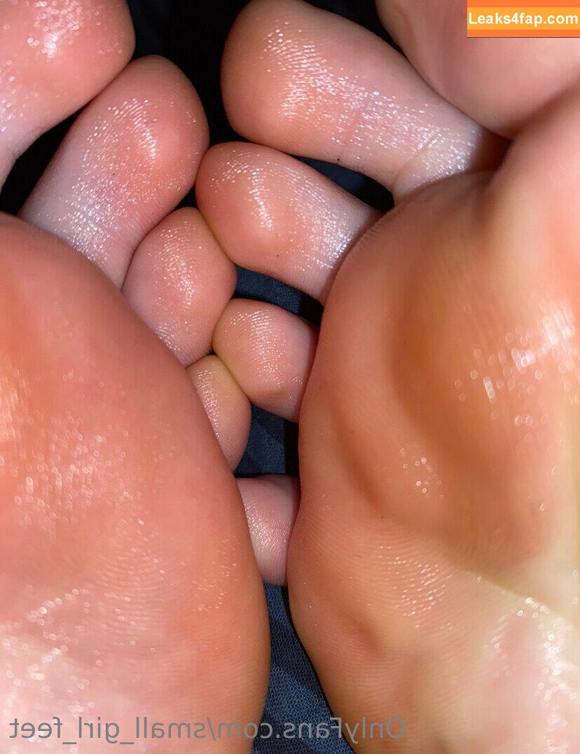 small_girl_feet / toes_for_your_nose leaked photo photo #0038