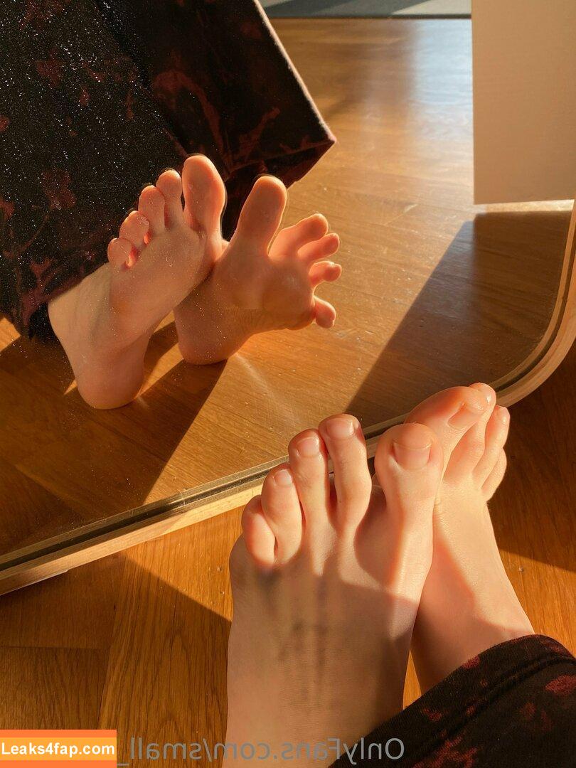 small_girl_feet / toes_for_your_nose leaked photo photo #0053