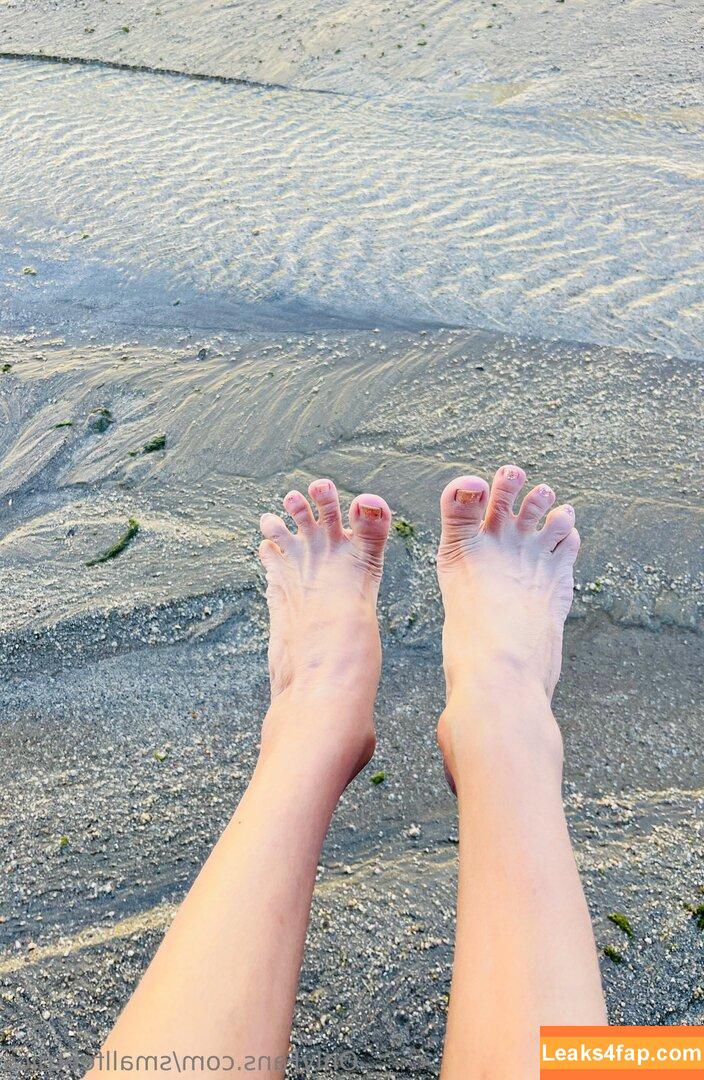 smallfeetpics / smallfeet5.5 leaked photo photo #0002