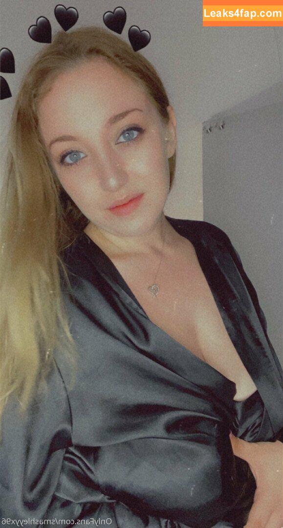 smashleyyx96 / smashleytwitch leaked photo photo #0057
