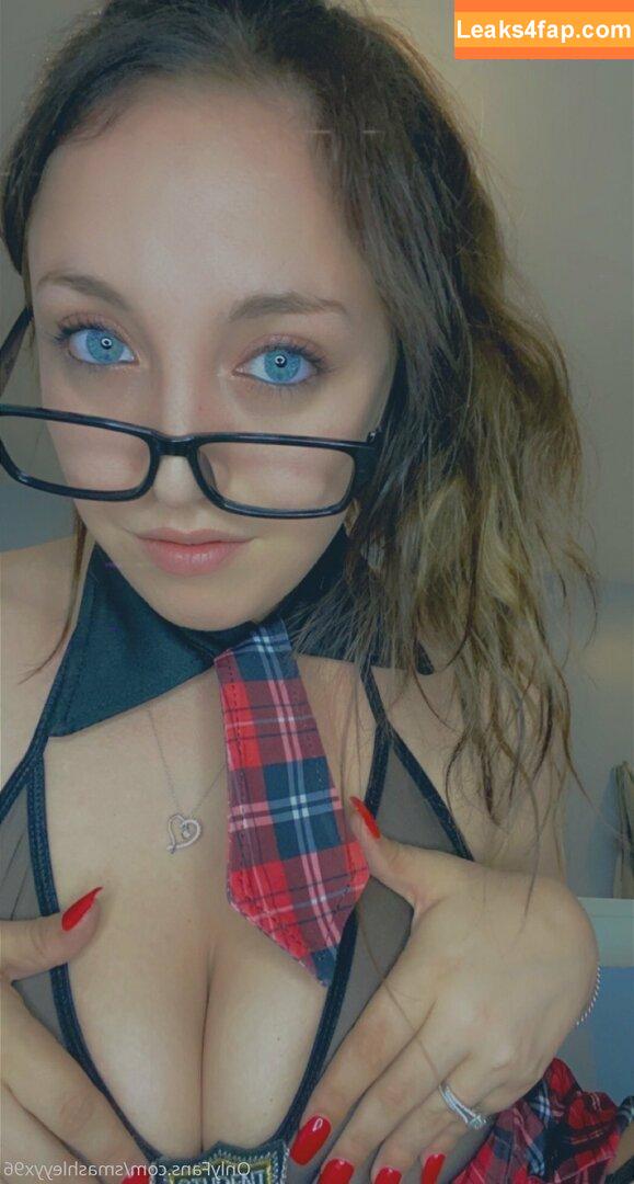 smashleyyx96 / smashleytwitch leaked photo photo #0082