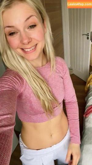 SmileyDani158 photo #0025