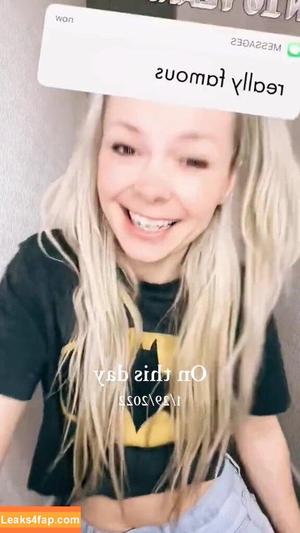 SmileyDani158 photo #0385