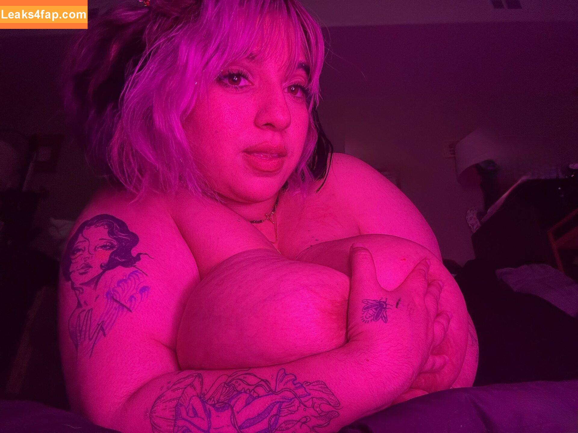 Smilezlots96 / Smilinghappy96 / cherrybabe96 / christinalperez leaked photo photo #0049