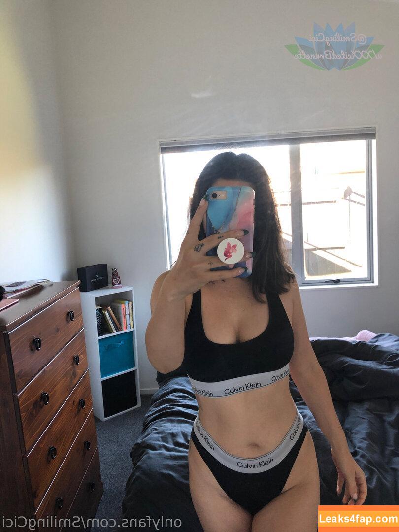 smilingcici / smilingdutchie1 leaked photo photo #0282