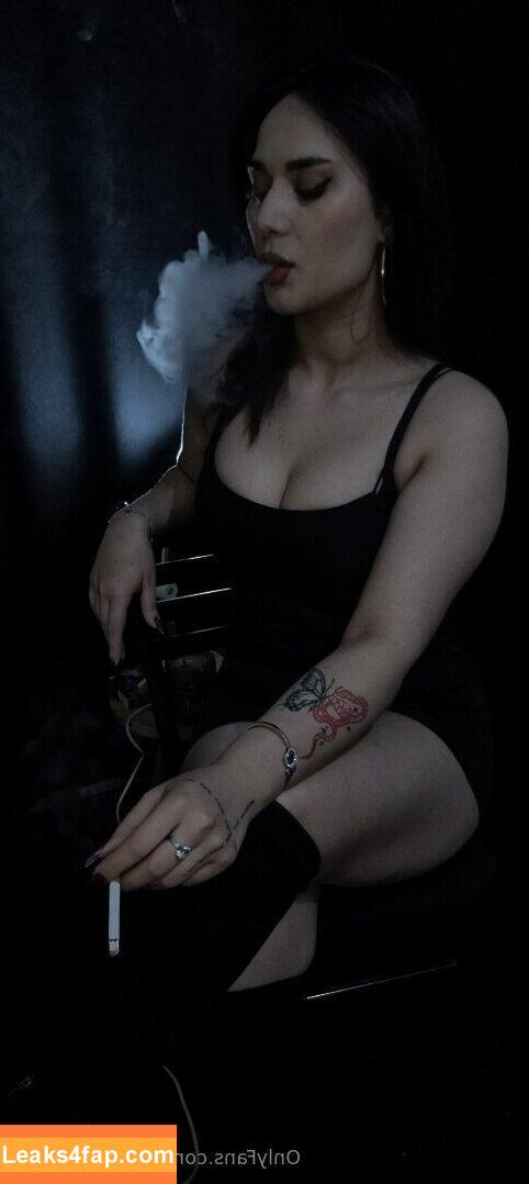 smoking_maya /  leaked photo photo #0007