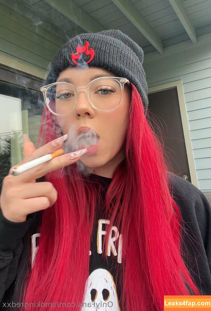 smokingredxx /  leaked photo photo #0029