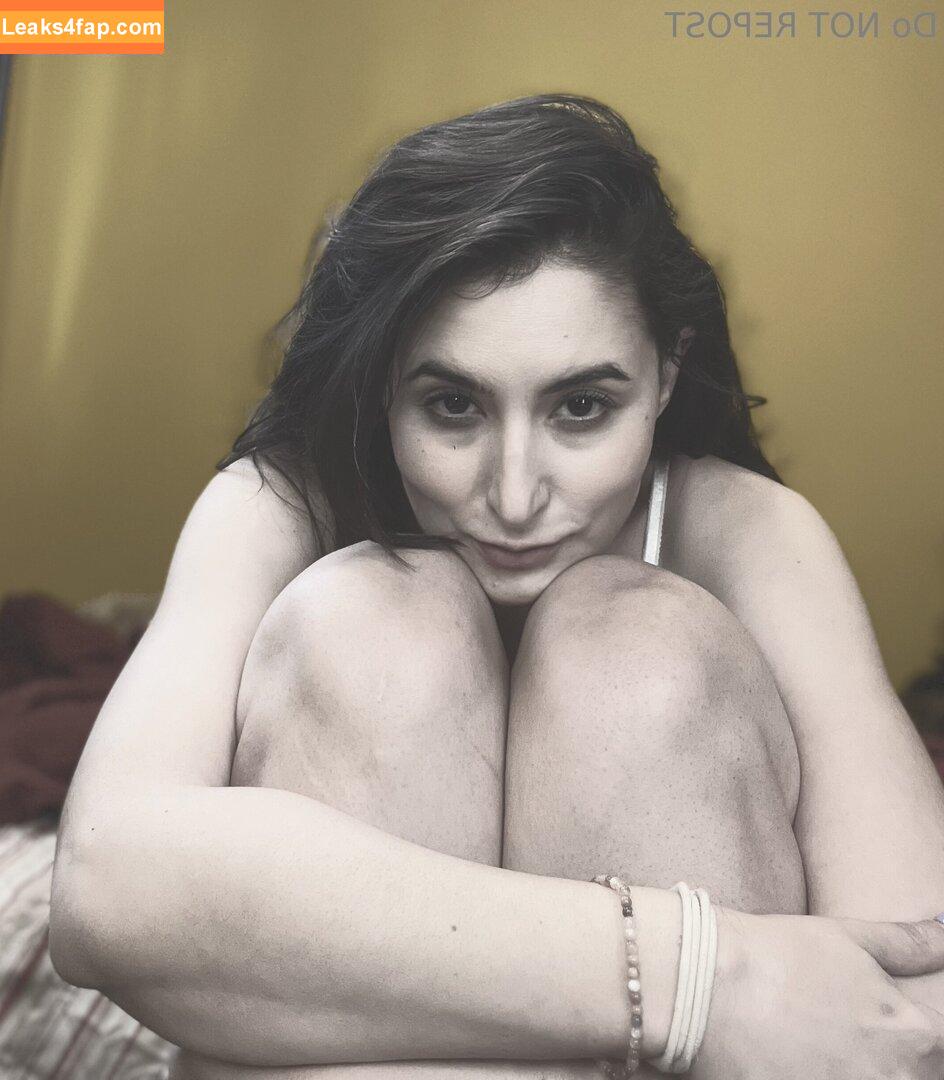 snarkybrunette / sarcasticbrunettes.library leaked photo photo #0094