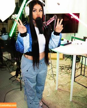 Snow Tha Product photo #0041