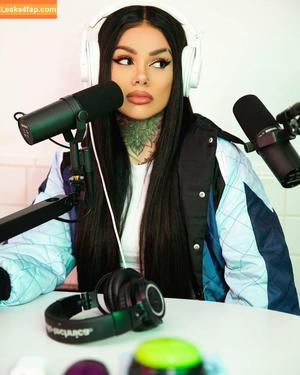 Snow Tha Product photo #0046