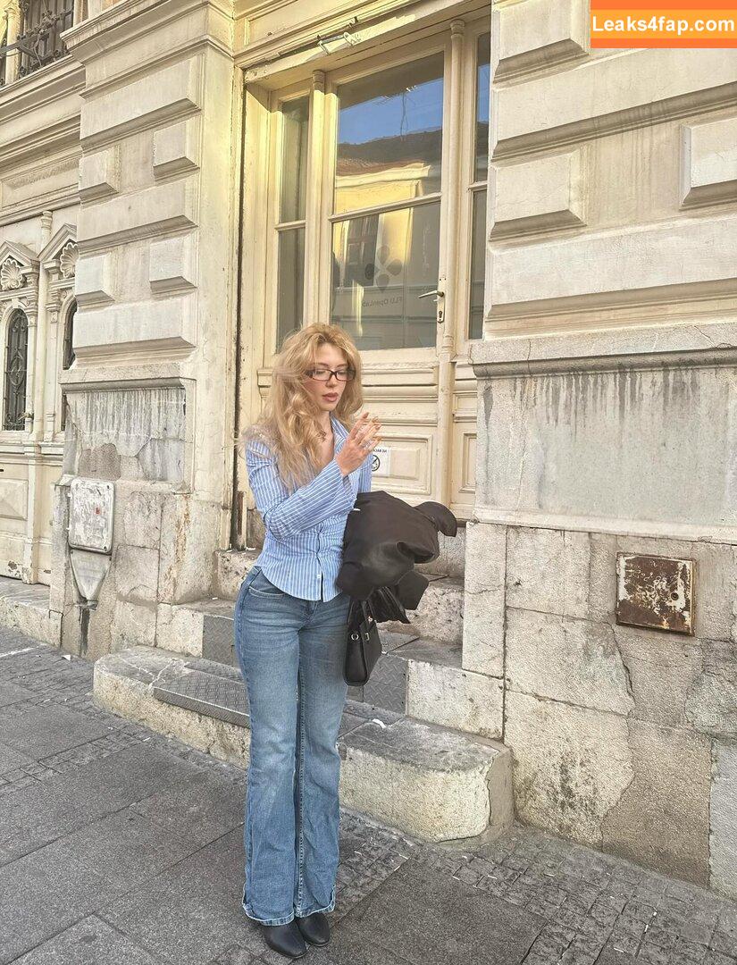 Snowmaiid / Kardelen Öztaş / Snowfuckerr leaked photo photo #0072