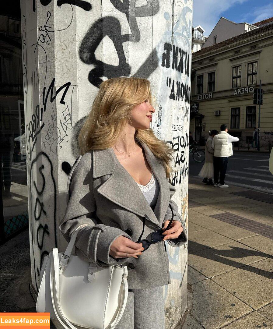 Snowmaiid / Kardelen Öztaş / Snowfuckerr leaked photo photo #0079