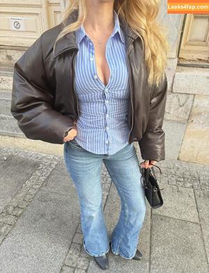 Snowmaiid photo #0066