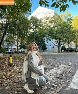 Snowmaiid photo #0077