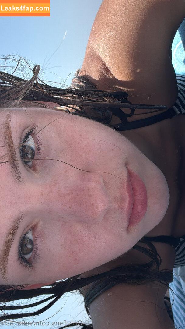 sofia_ash /  leaked photo photo #0025