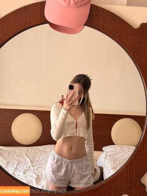 sofia_ash photo #0011