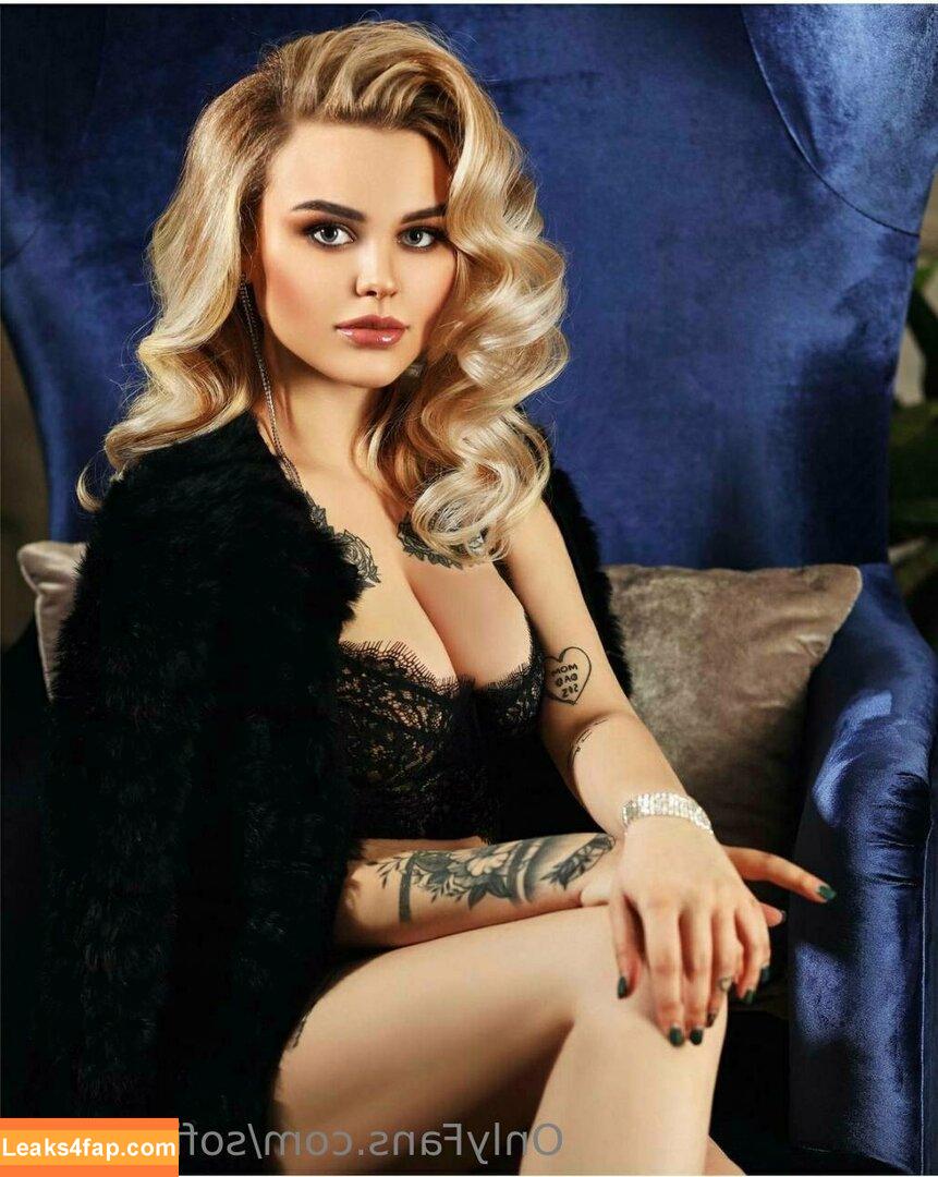 sofia_moor / sofiamooor leaked photo photo #0008
