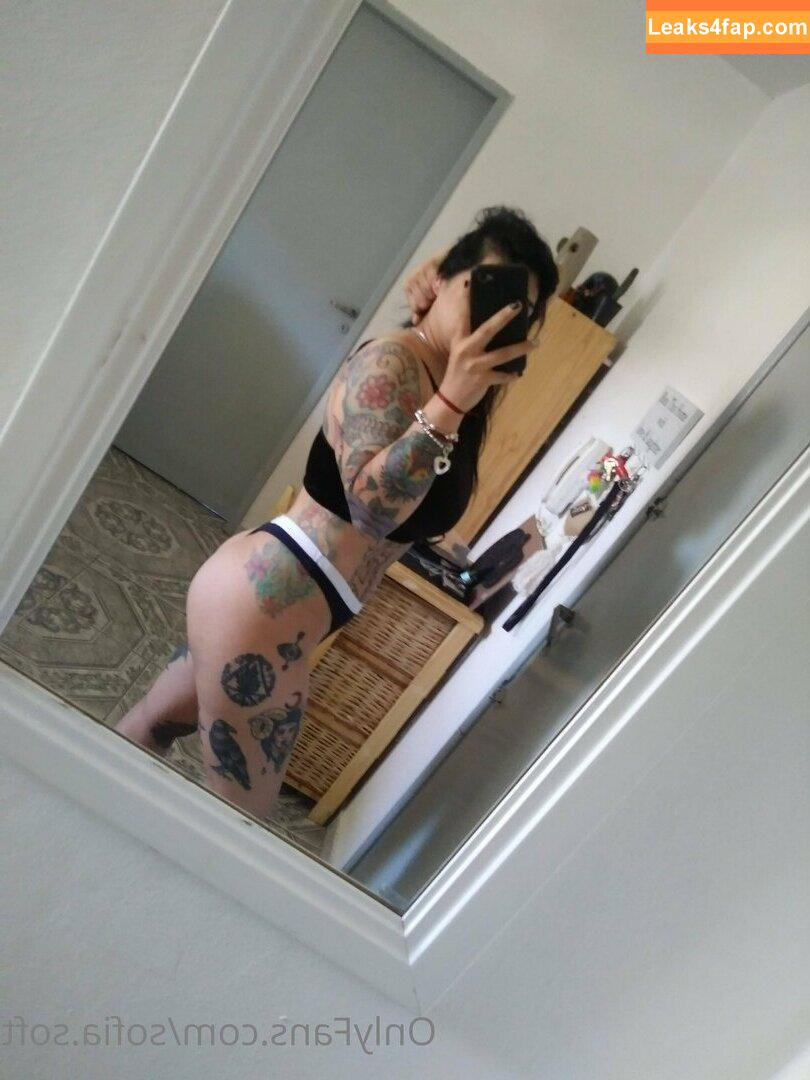 Sofia.Soft / eVE / missxunderstoodx leaked photo photo #0002