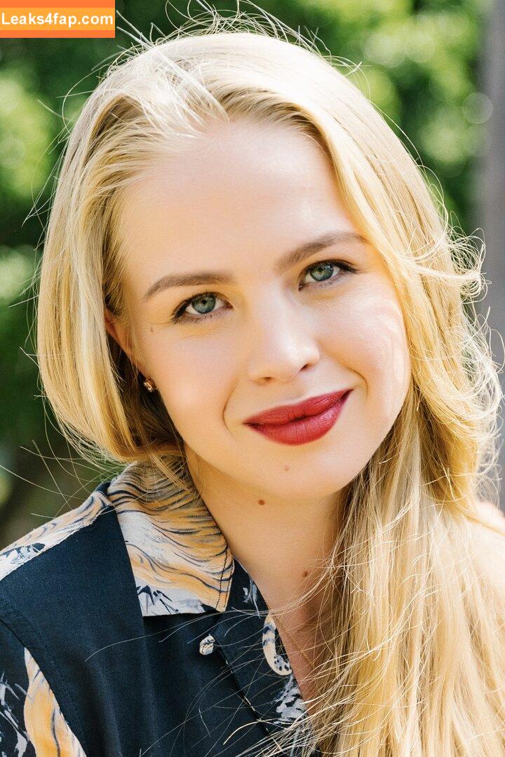 Sofia Vassilieva /  слитое фото фото #0012