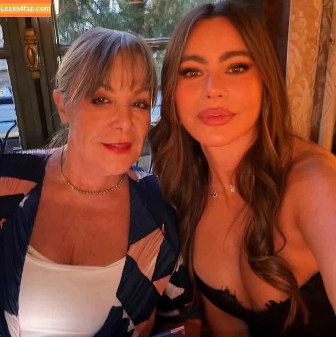 Sofia Vergara / sofiavergara / vergarasofia leaked photo photo #2454