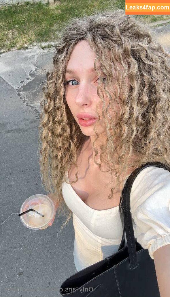 sofiaaamillerrr / sofiaamiller_ leaked photo photo #0026