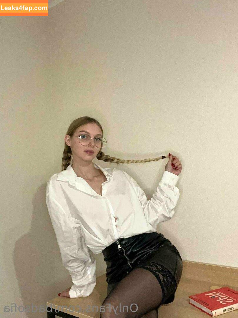 sofiaaaparker / sofiaaaparkerlife leaked photo photo #0022