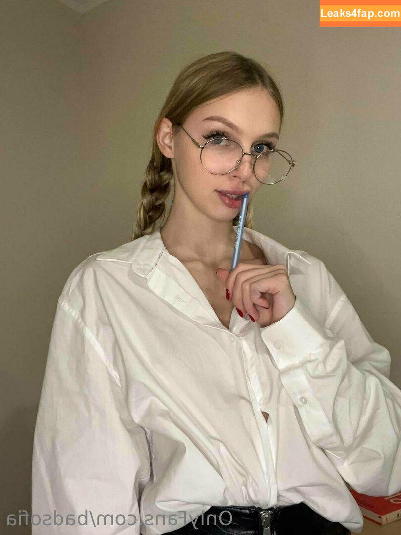 sofiaaaparker / sofiaaaparkerlife leaked photo photo #0023