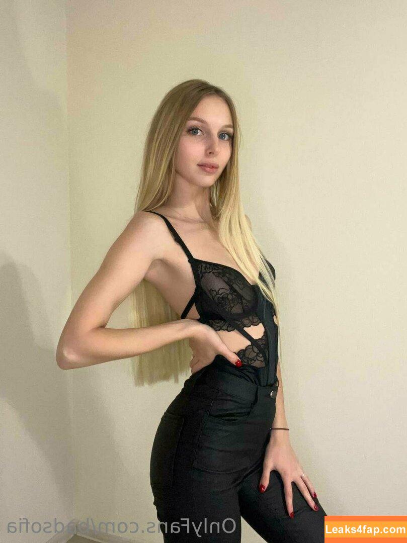 sofiaaaparker / sofiaaaparkerlife leaked photo photo #0027