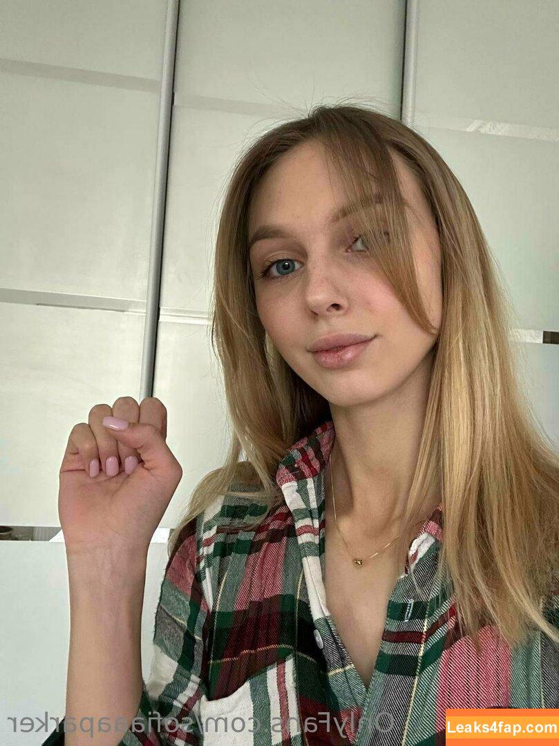 sofiaaaparker / sofiaaaparkerlife leaked photo photo #0053
