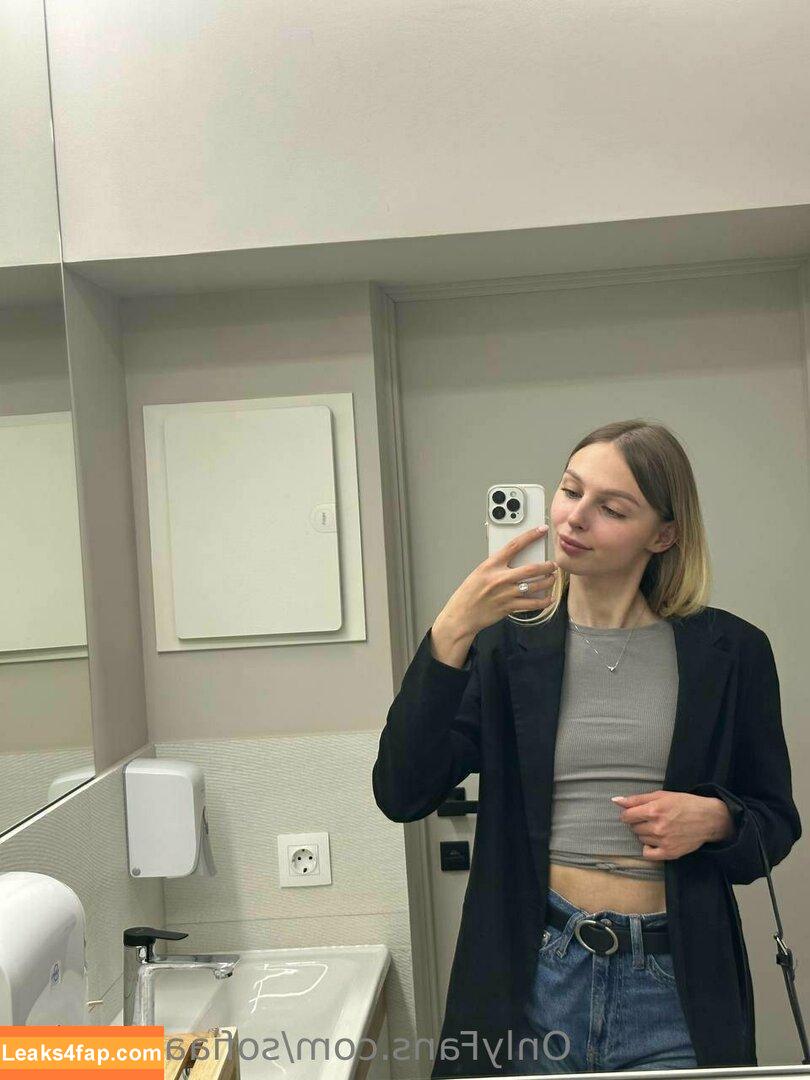 sofiaaaparker / sofiaaaparkerlife leaked photo photo #0054