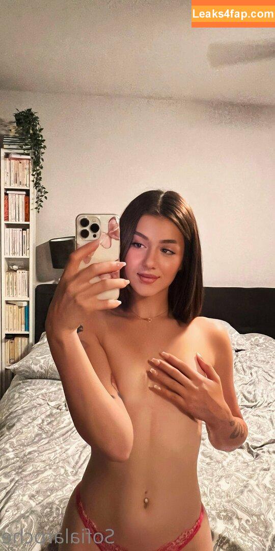 sofialaroche /  leaked photo photo #0024