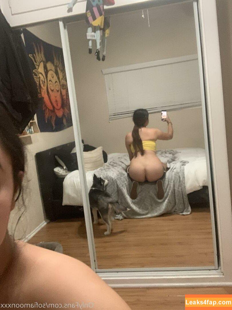 sofiamoonxxx leaked photo photo #0031