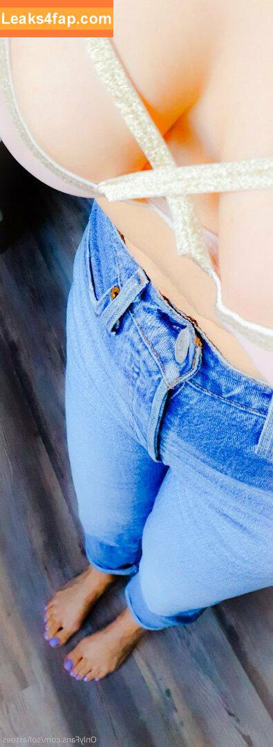 sofiastoes /  leaked photo photo #0002