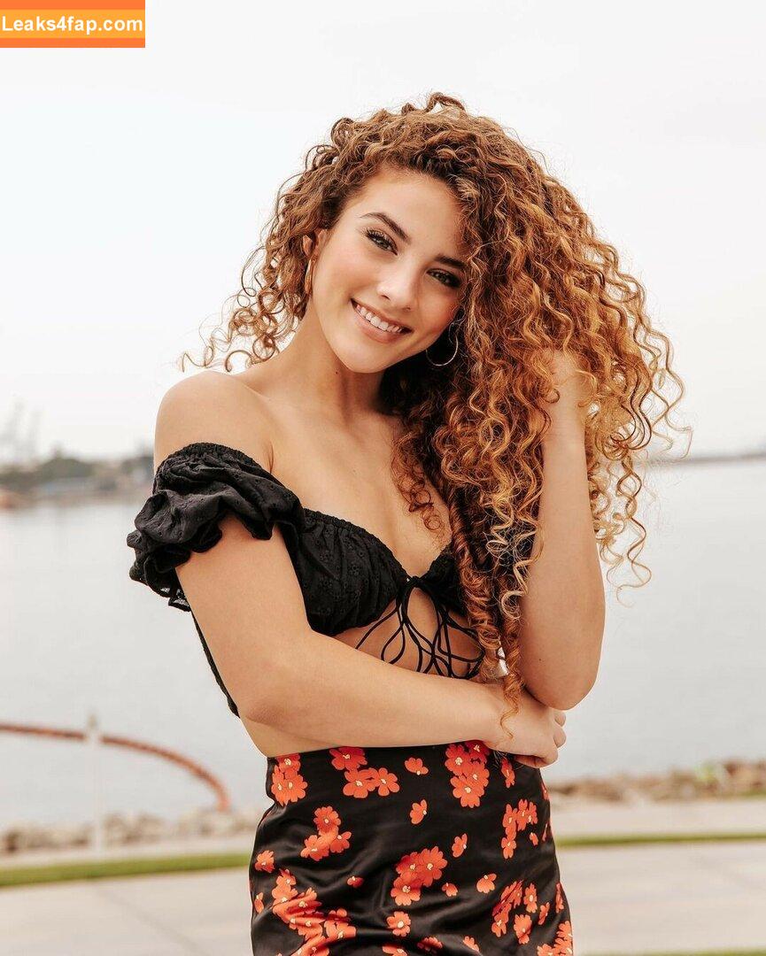 Sofie Dossi / sofiedossi leaked photo photo #0096