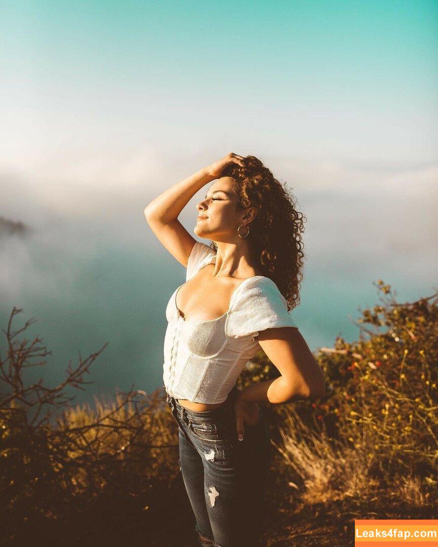 Sofie Dossi / sofiedossi leaked photo photo #0101