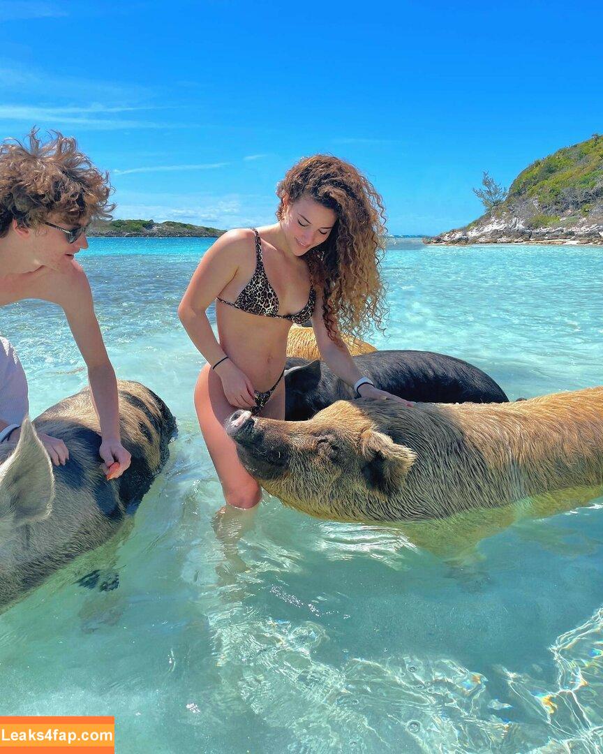 Sofie Dossi / sofiedossi leaked photo photo #0117