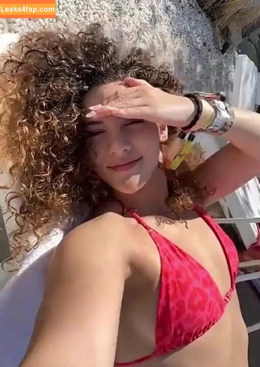 Sofie Dossi / sofiedossi leaked photo photo #0141