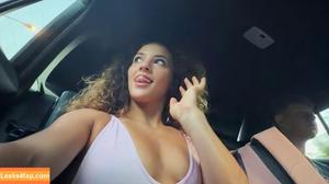 Sofie Dossi photo #0401
