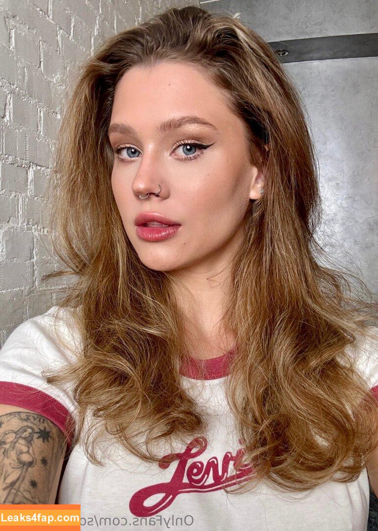 sofiia_simens / Sofiia / simenszen leaked photo photo #0031
