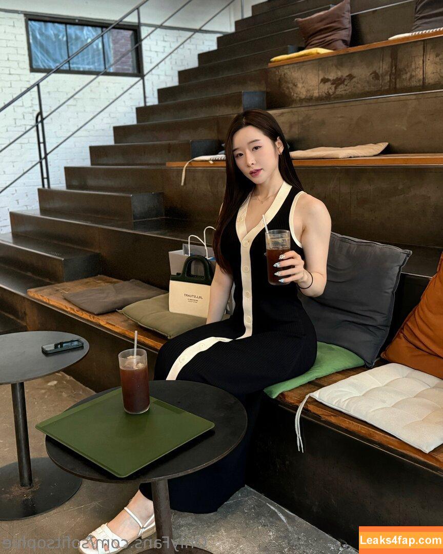 sofitsophie / sofitsophie_ leaked photo photo #0037