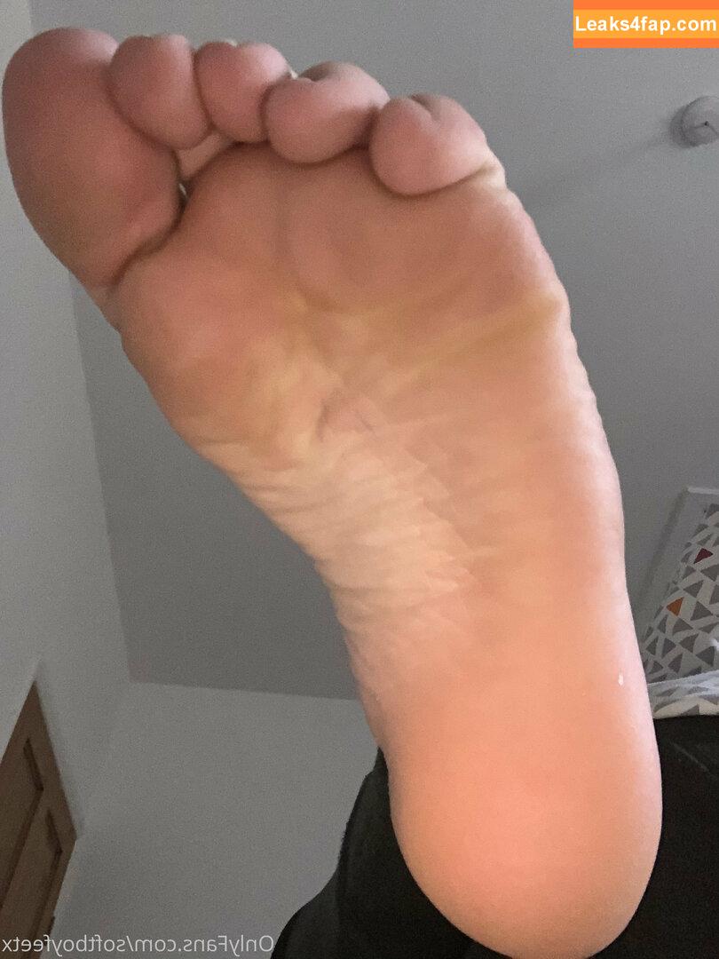 softboyfeetx /  leaked photo photo #0106