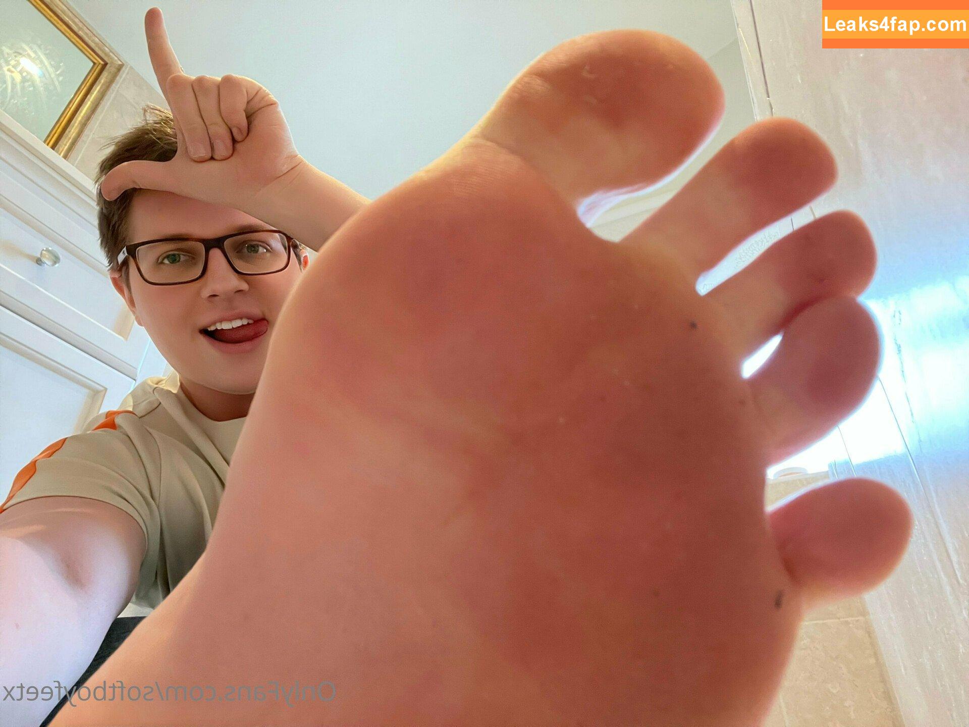 softboyfeetx /  leaked photo photo #0190