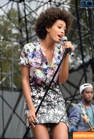 Solange Knowle photo #0021