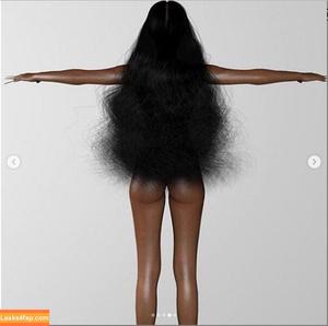 Solange Knowle photo #0025