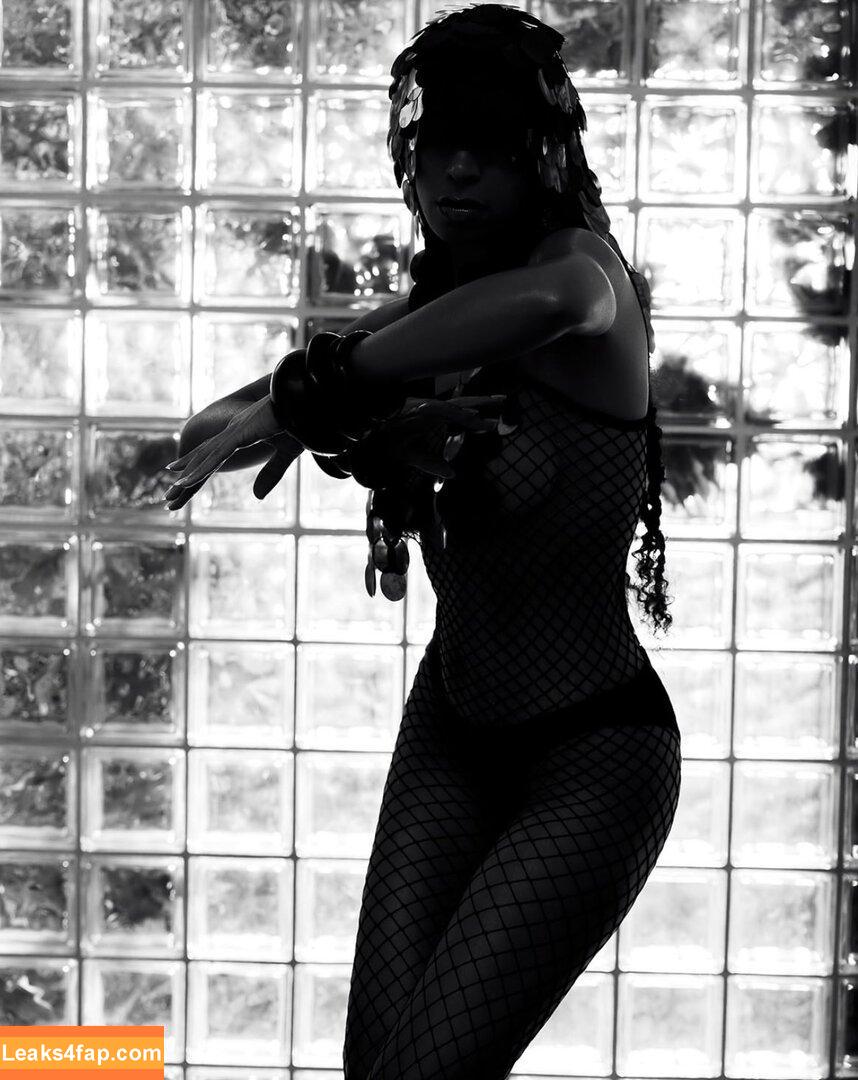 Solange Knowles / solangeknowles leaked photo photo #0037