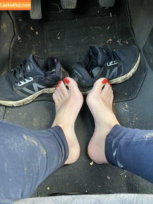 solearchfeet photo #0171