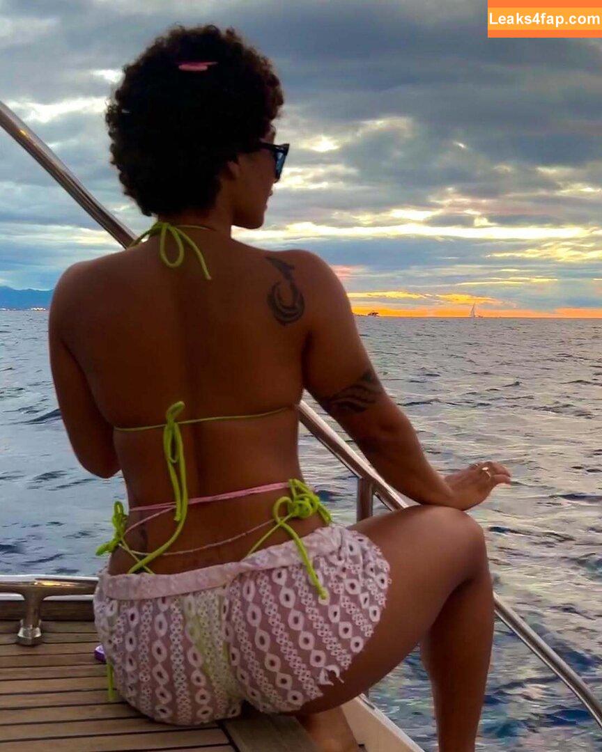 Soleyfaye / https: leaked photo photo #0016