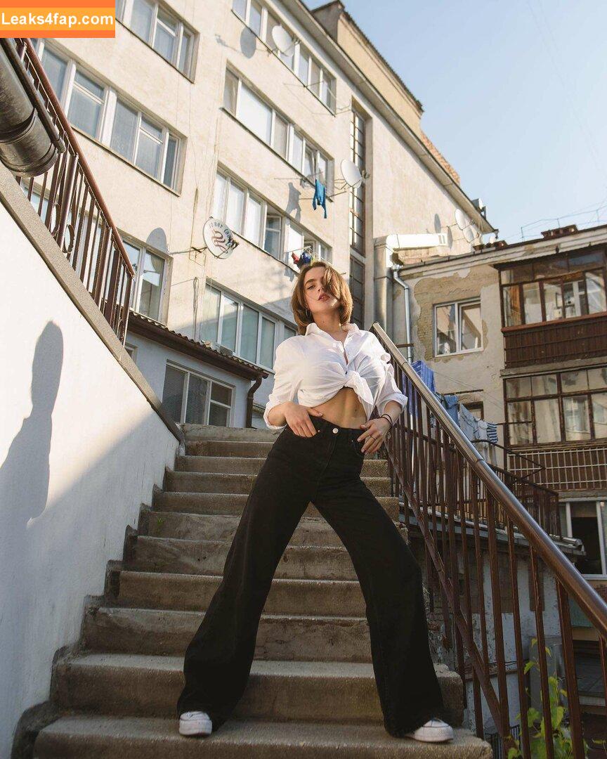 Solomia Maievska / miamaievska / solomia_maievska слитое фото фото #0660