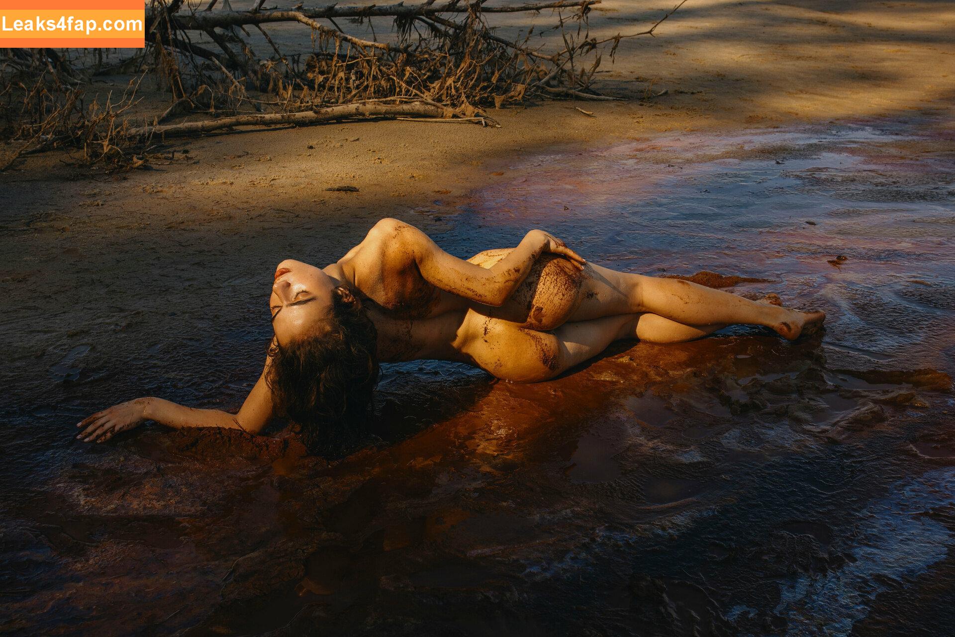 Solomia Maievska / miamaievska / solomia_maievska слитое фото фото #0938