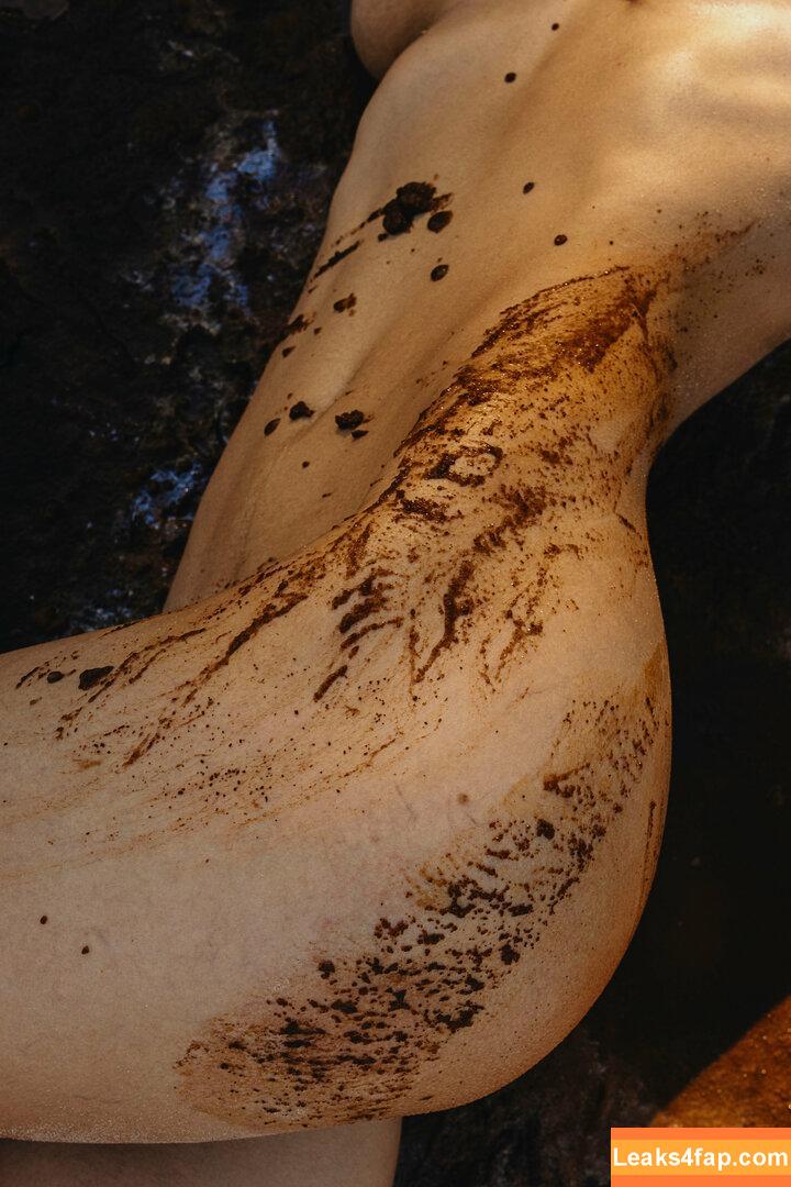 Solomia Maievska / miamaievska / solomia_maievska слитое фото фото #0942